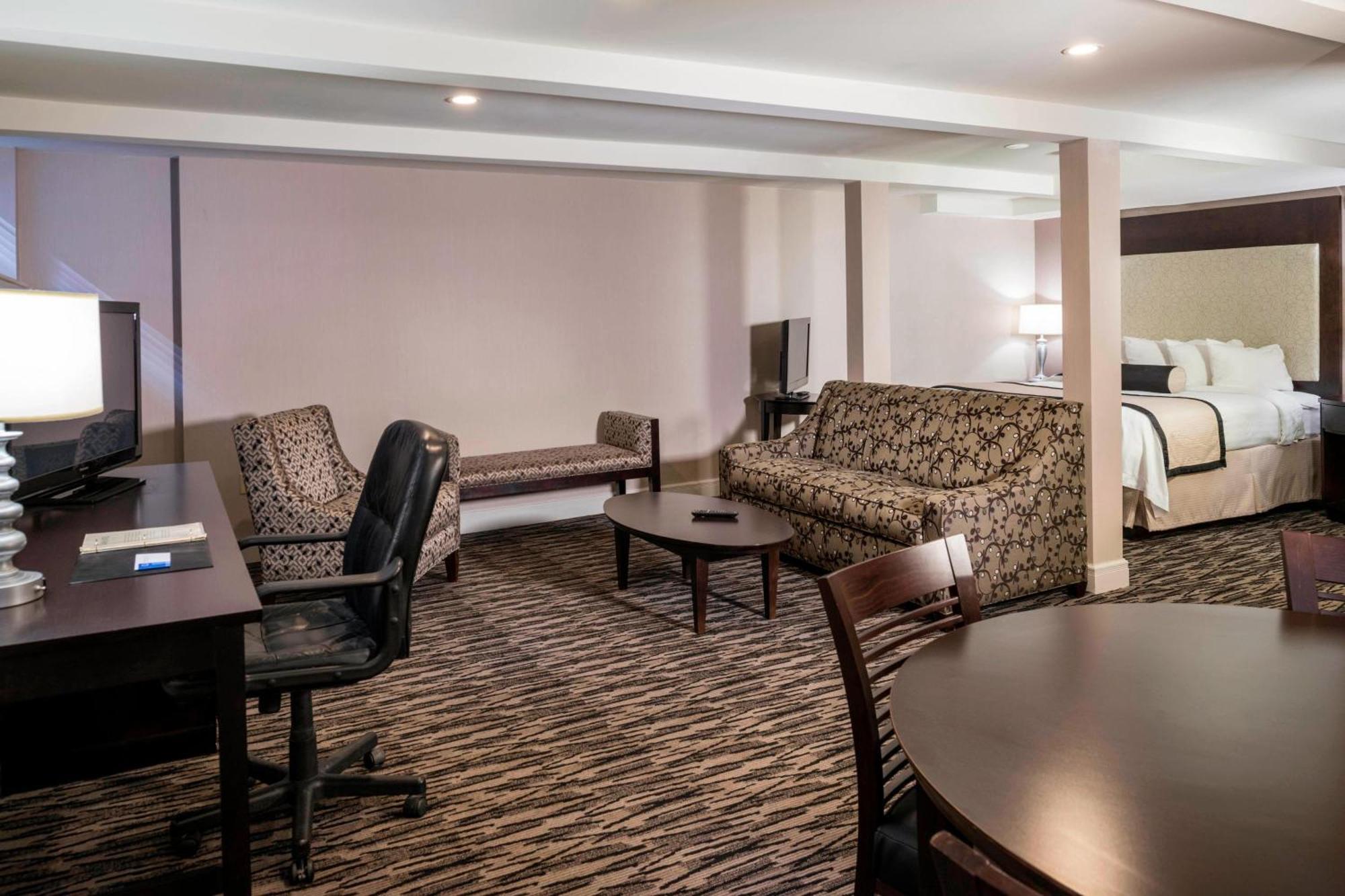 Fairfield Inn & Suites By Marriott Keene Downtown Exterior photo